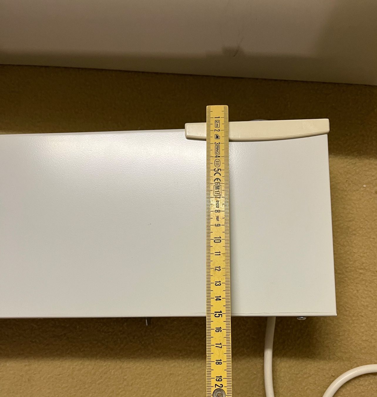 Radiateurs: Elektro Flachheizkörper – D'occasion à Wettingen par Husi11 6