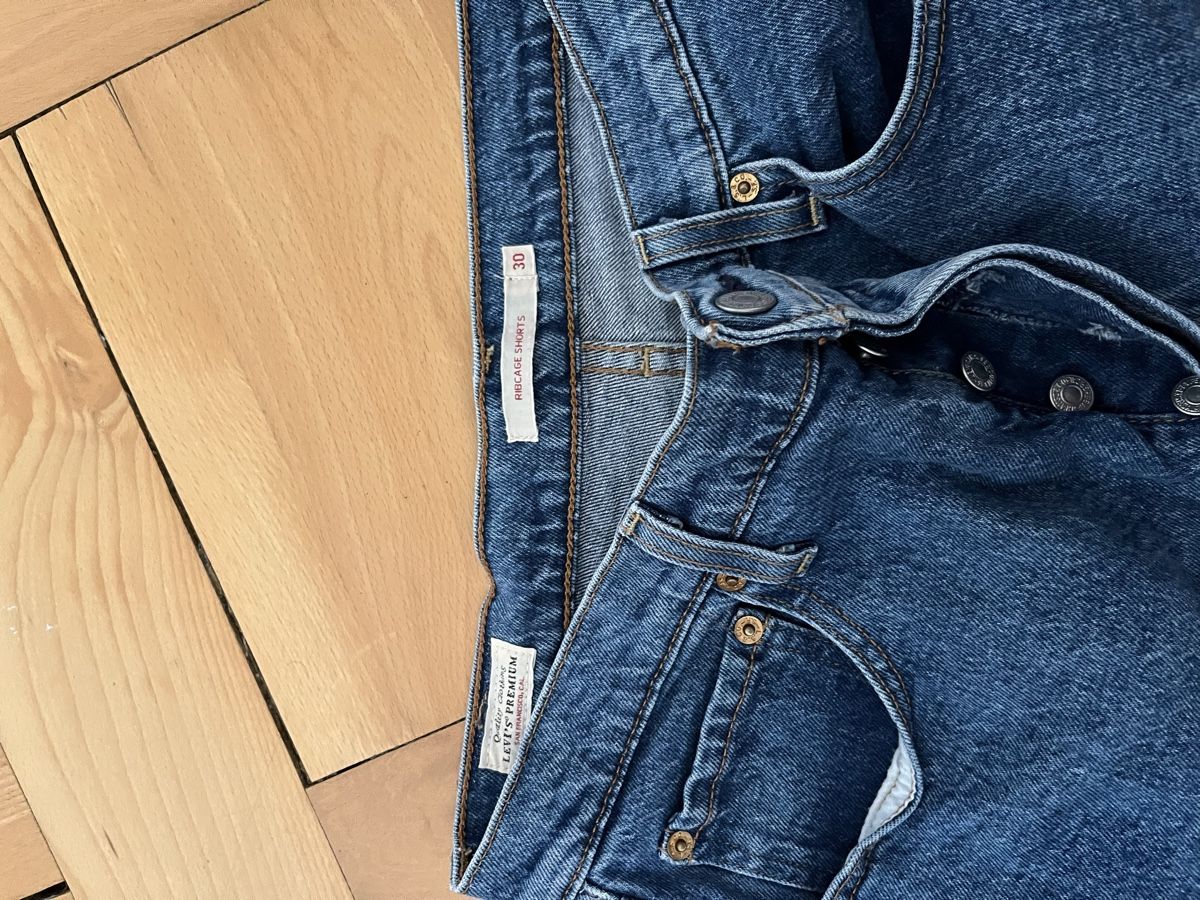 Levi's Jeans: LEVIS Kurze Hose Gr. 30 – Usato da St. Gallen venduto da shonater 2