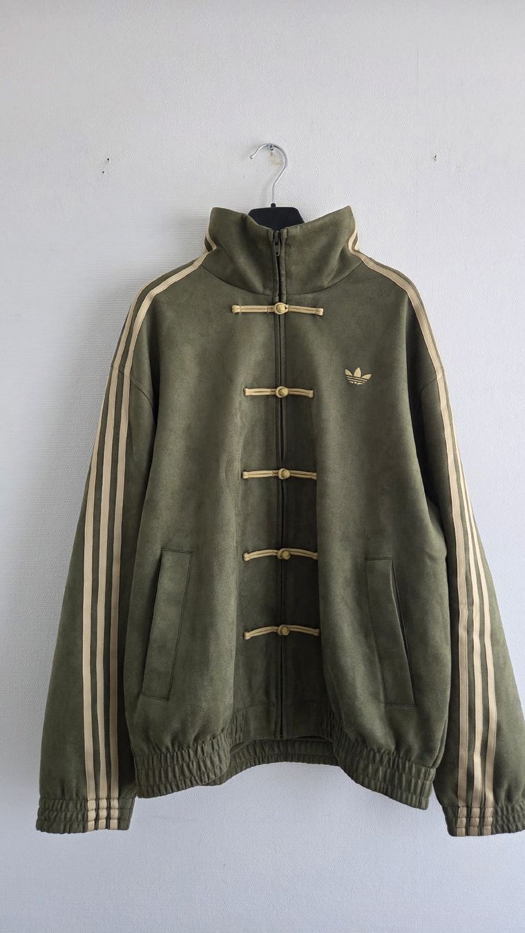 Jacken: Adidas Chinese jacket, green – Neu und originalverpackt aus Münchenbuchsee von lin_x6sd