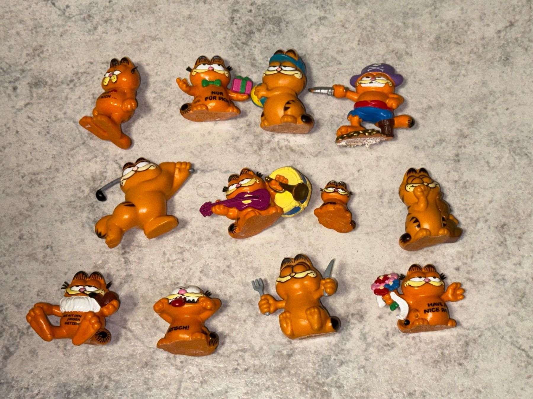 Figuren: 12 Garfield Figuren – Gebraucht aus Kaiseraugst von Drasa