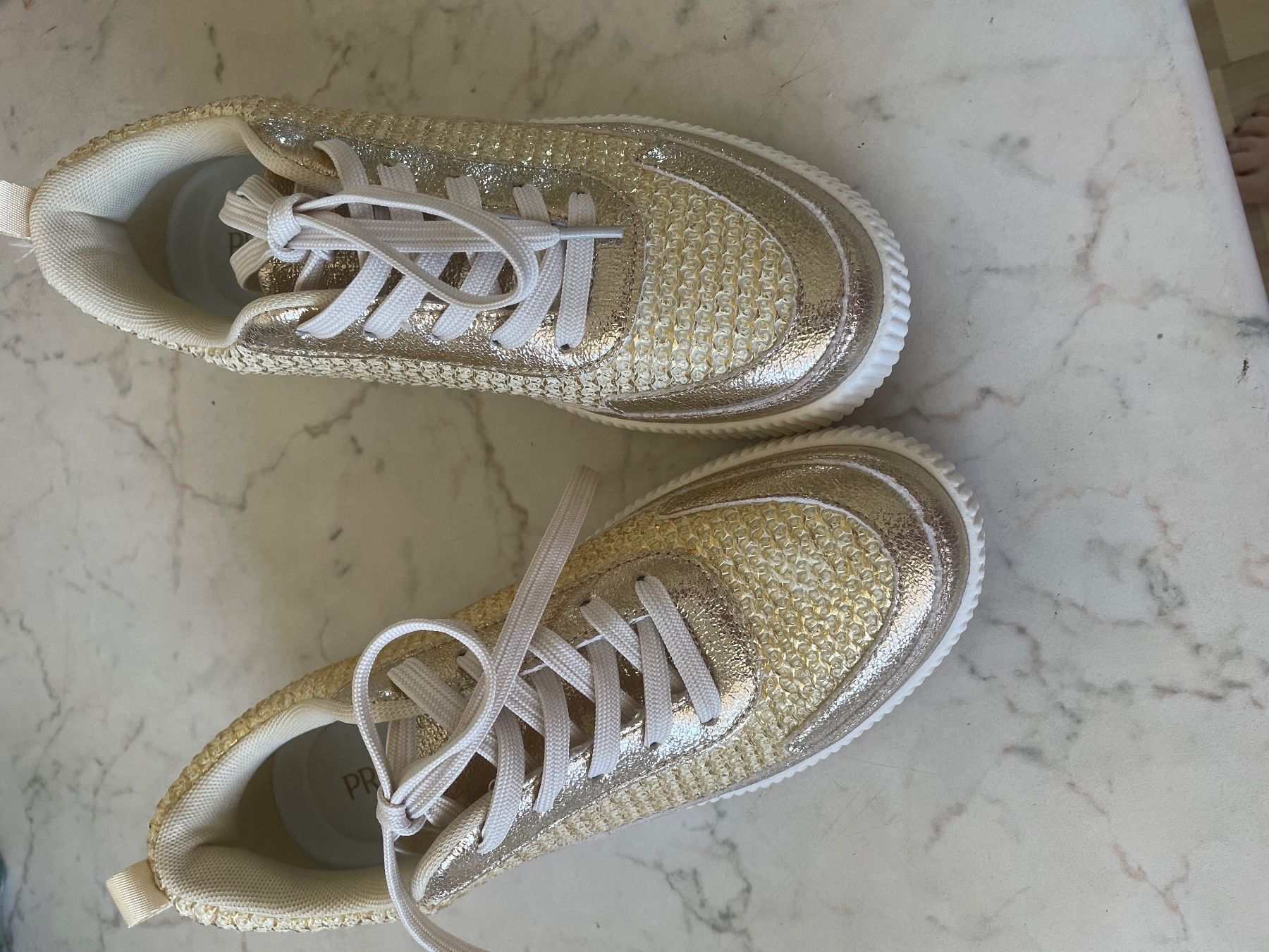 Damenschuhe: Sneaker – Neu (gemäss Beschreibung) aus Remigen von Mamo59