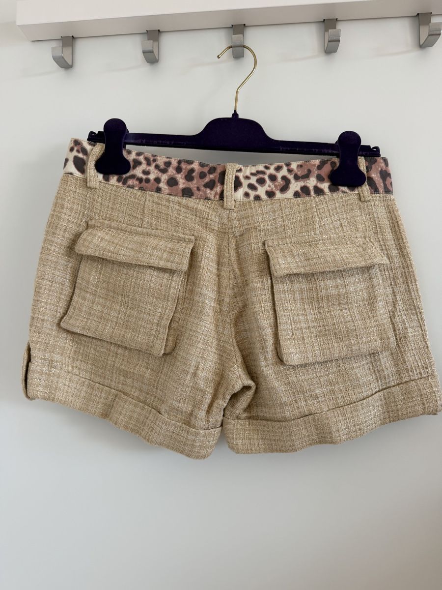Roberto Cavalli Pantalons: Class Roberto Cavalli Shorts beige – D'occasion à Zürich par ana.vla 1