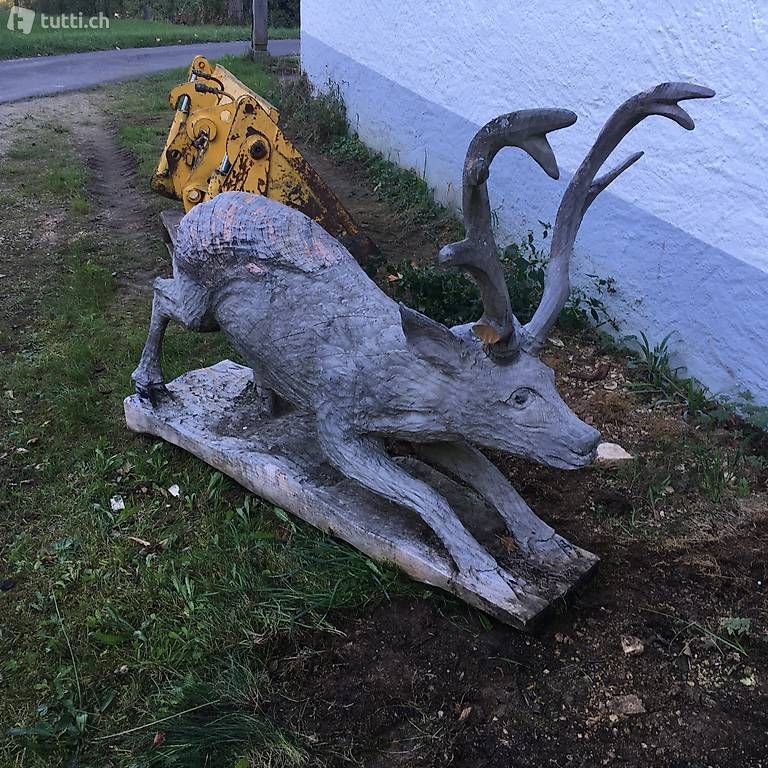 Sculture & Statue: Hirsch, Schnitzerei, Kettensäge, Schnitzkunst, Lebensgross – Usato da Lupsingen venduto da kurrrti