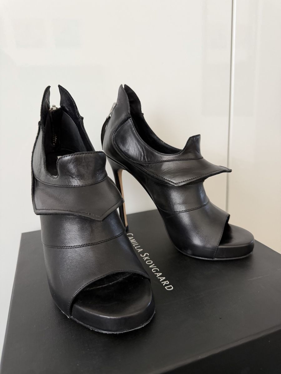 Chaussures femmes: Camilla Skovgaard Pumps 38.5 – D'occasion à Altendorf par ma_am 4