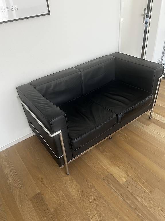 Poltrone: LC2 Corbusier Replika – Usato da Kloten venduto da Jones14