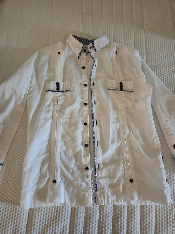 Chemisiers: Guayabera, Grösse L – D'occasion à Villmergen par frpyl 1