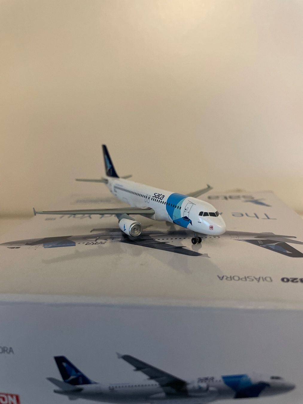 Airbus Kit di modellismo & Modellini statici: Dragon Wings A320-200 / SATA / 1:400 – Usato da Bülach venduto da jon_z9x8 1