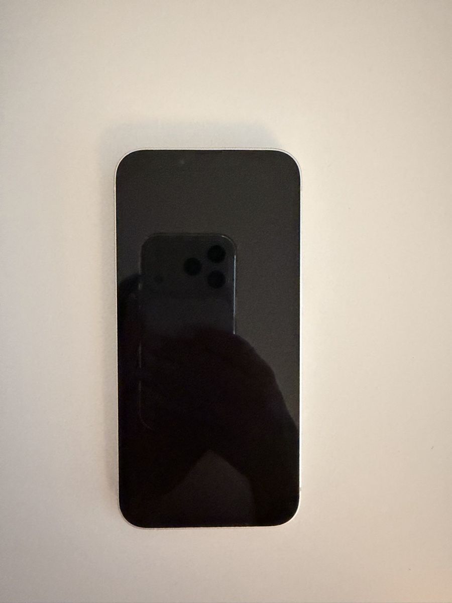 Apple Portables: Apple iPhone 14 128GB – D'occasion à Hünenberg see par roo_n7zm