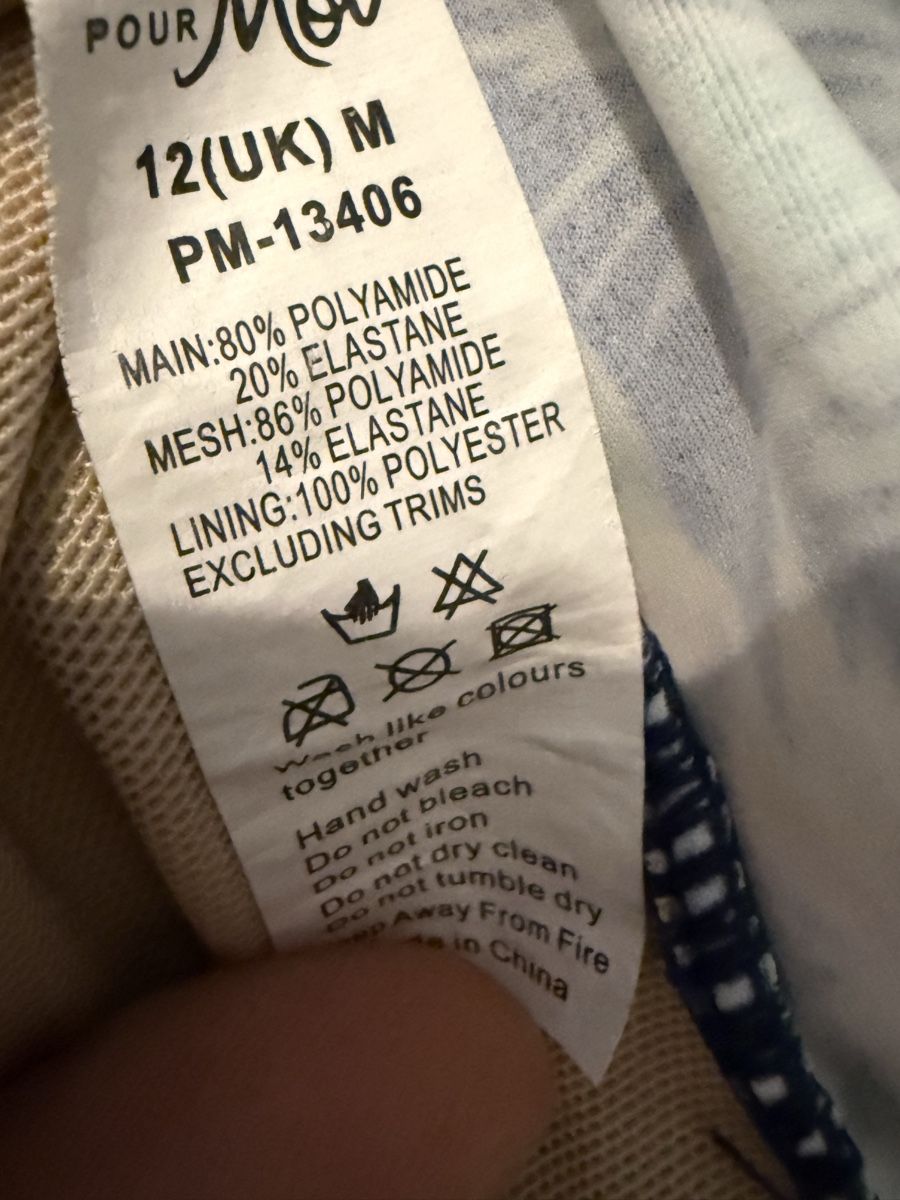 Badekleider & Bikinis: Badeanzug gestreift gemustert Grösse M – Gebraucht aus Basel von zukk_ 1