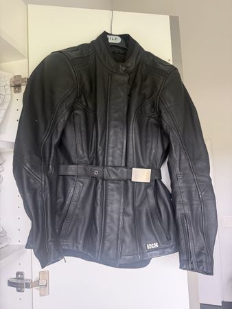 IXS Motorradjacke Leder, Schwarz, Grösse 36/ S Top Zustand!
