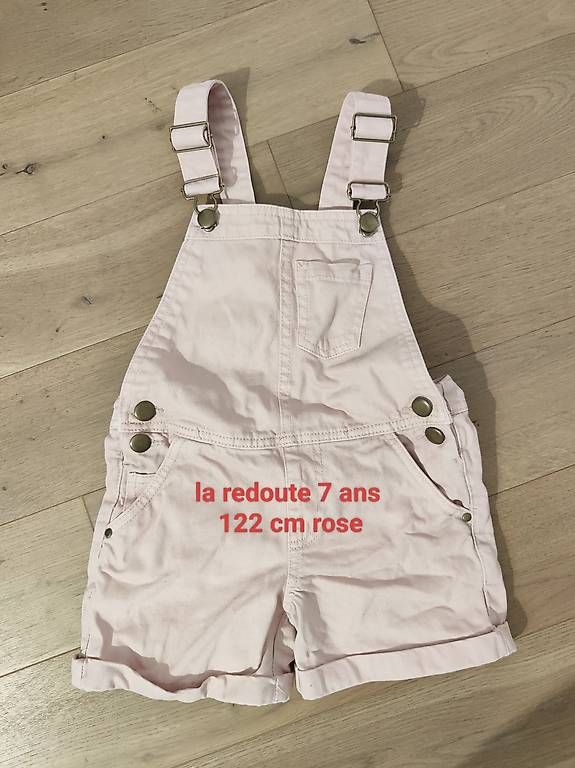 Lotti & Set di vestiti: Vêtements taille 122 fille  – Usato da fribourg venduto da pegalex 2