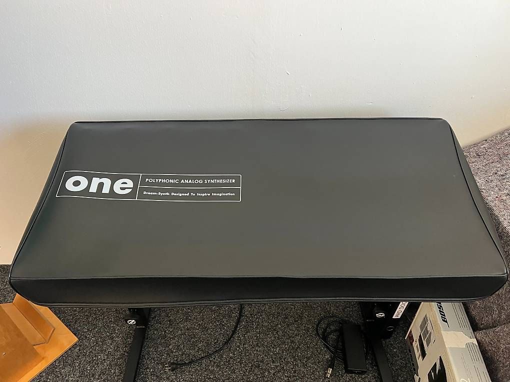 Moog Instruments de musique: MOOG One 8-Voice – D'occasion à Langenthal par Walch 2