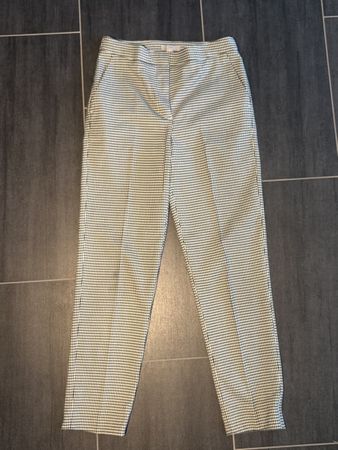 H&M Stoffhose kariert schwarz weiss Grösse 34 neuwertig 