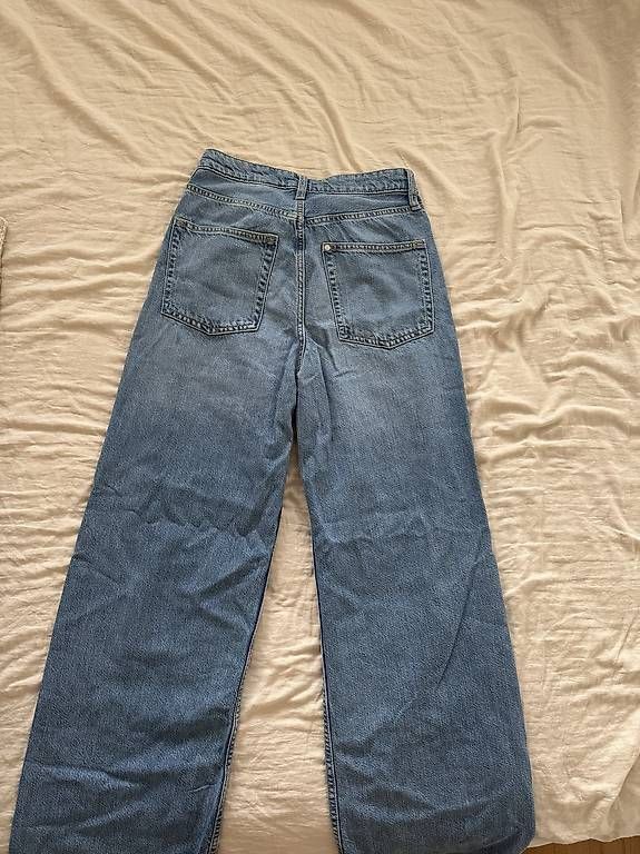 Jeans: Jeans a palazzo  – Usato da Vacallo venduto da zoe_227m 1