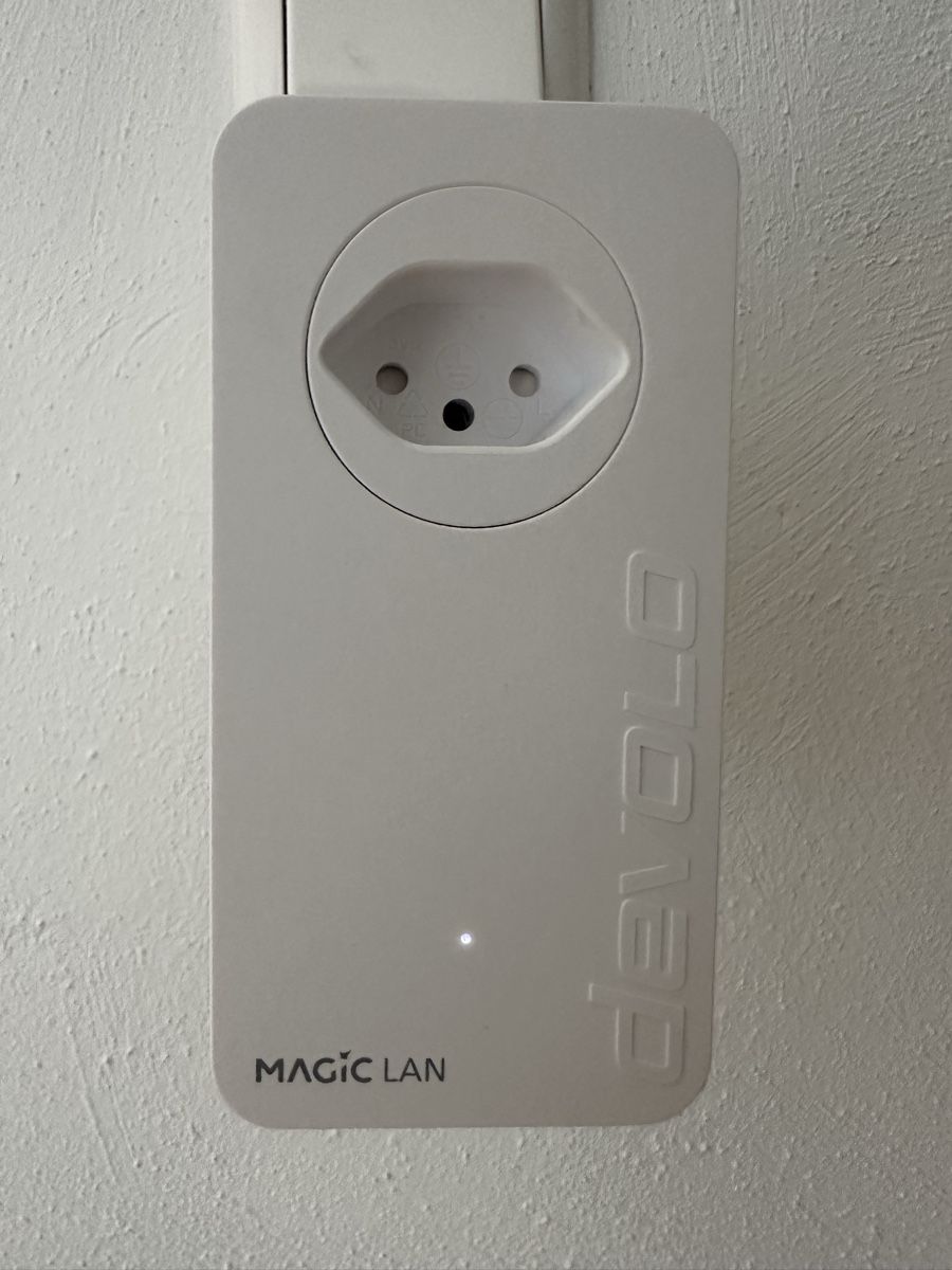 Devolo WiFi: Devolo Magic LAN Powerline Adapter Set – Usato da Mauensee venduto da Rovertomcat 1