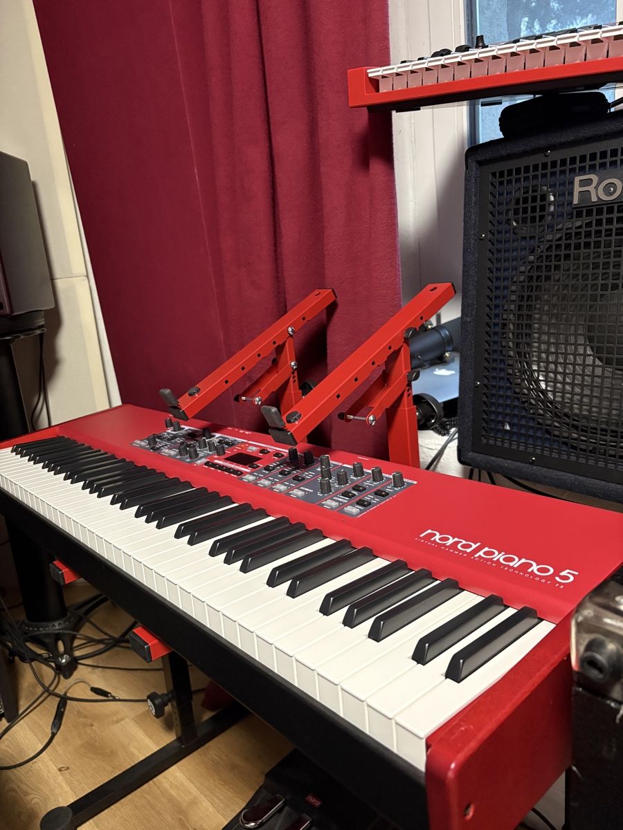 Nord Strumenti musicali: Nord Piano 5 73 – Usato da Bitsch venduto da Qsign 4
