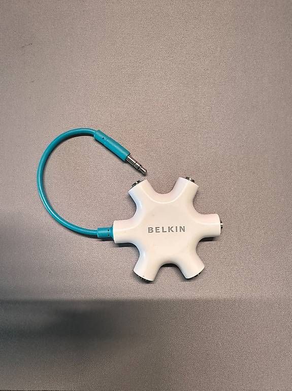 Unità & Adattatore: Belkin MixIt Multi 5 Way Splitter – Usato da Bern venduto da bohdan_m