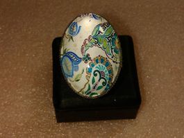 RING EDELSTHAL MIT FANTASIE BILD,,GLANZIG