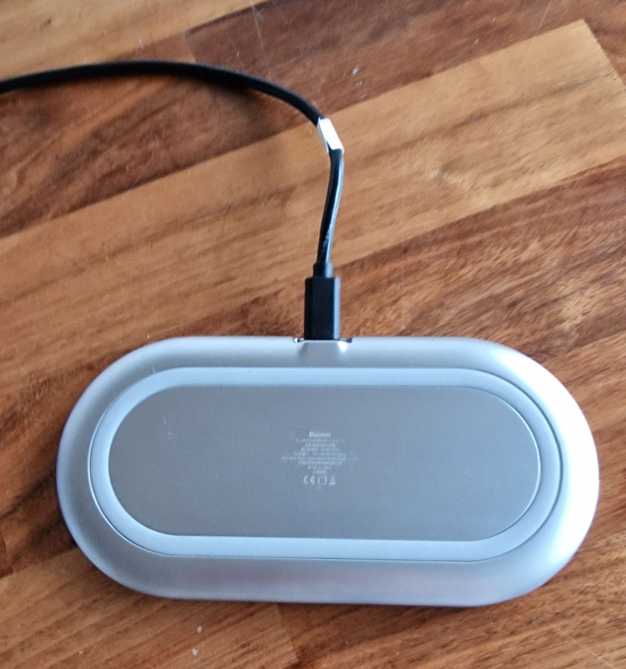 Baseus Caricabatterie: Ladestation Wireless - Doppel 2 Geräte Baseus – Usato da Romanshorn venduto da Niceflyer 4