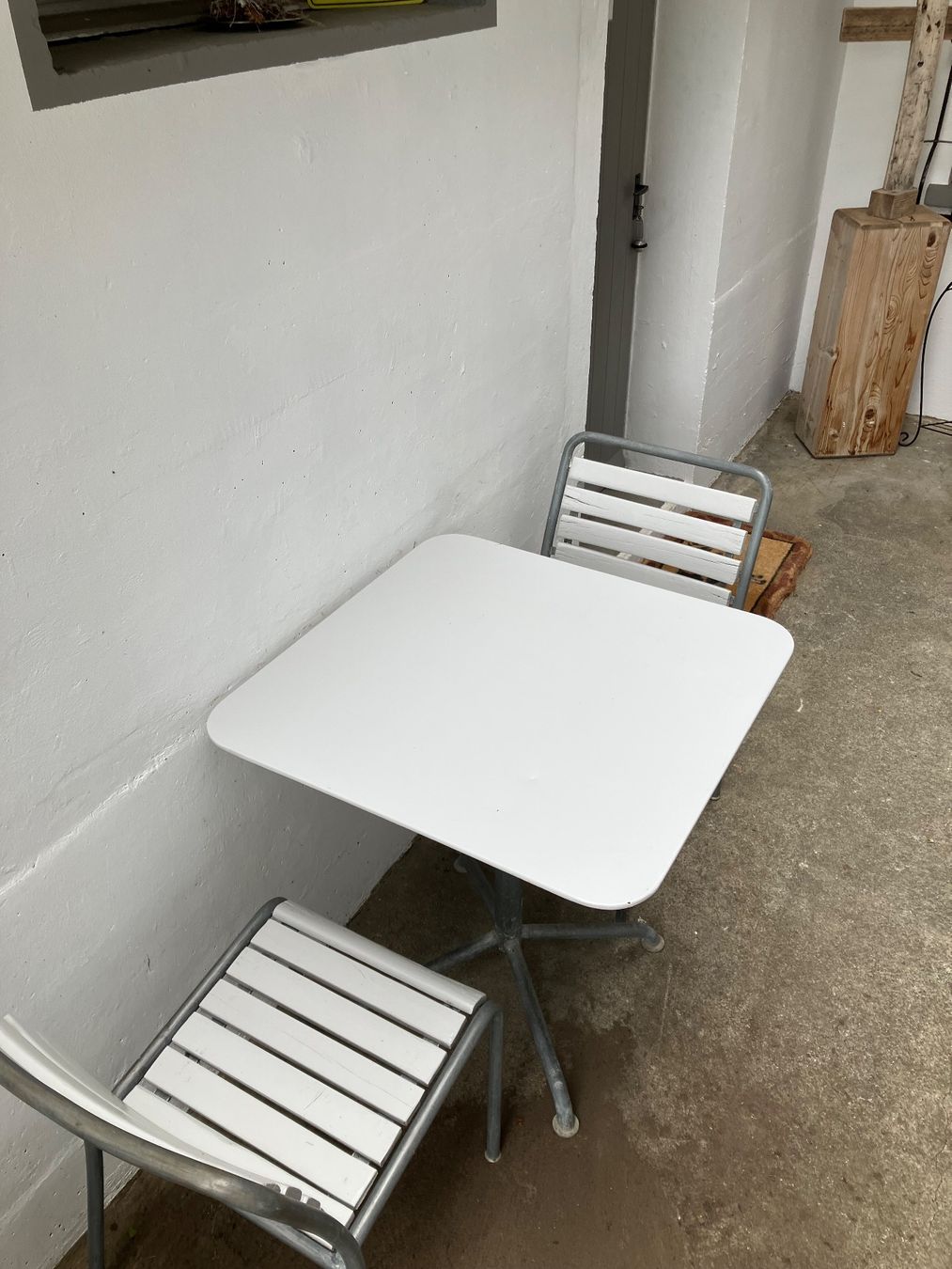 Bigla Set de table et chaises: Sissach Bigla 2er Sitzgarnitur – D'occasion à Erlenbach im Simmental! par Simmentaler-Perlen 1