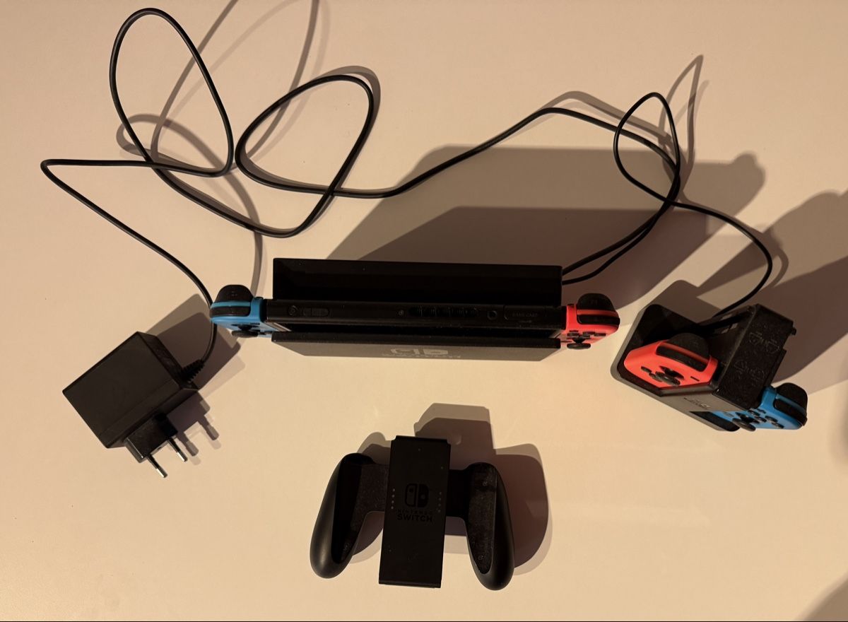Nintendo Console: Nintendo Switch HAC-001 – Usato da Zürich venduto da mattek7 3