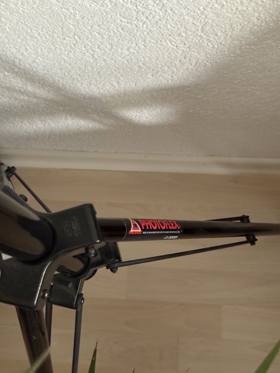 Altri Accessori: Photoflex Hintergrundsystem 2.72m mit 2 Rollen Grau  – Usato da Steffisburg venduto da com_tg29 4