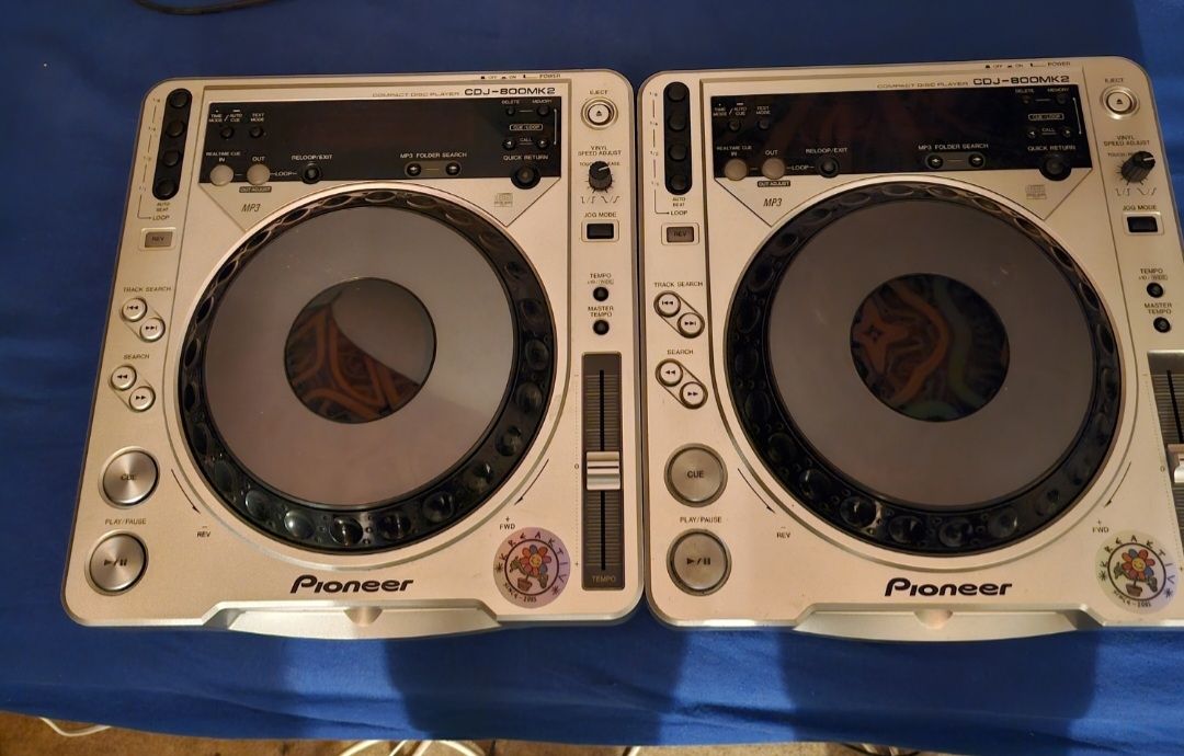 Pioneer Console di mixaggio: pioneer cdj 800mk2 – Usato da uttwil venduto da Hoschy68