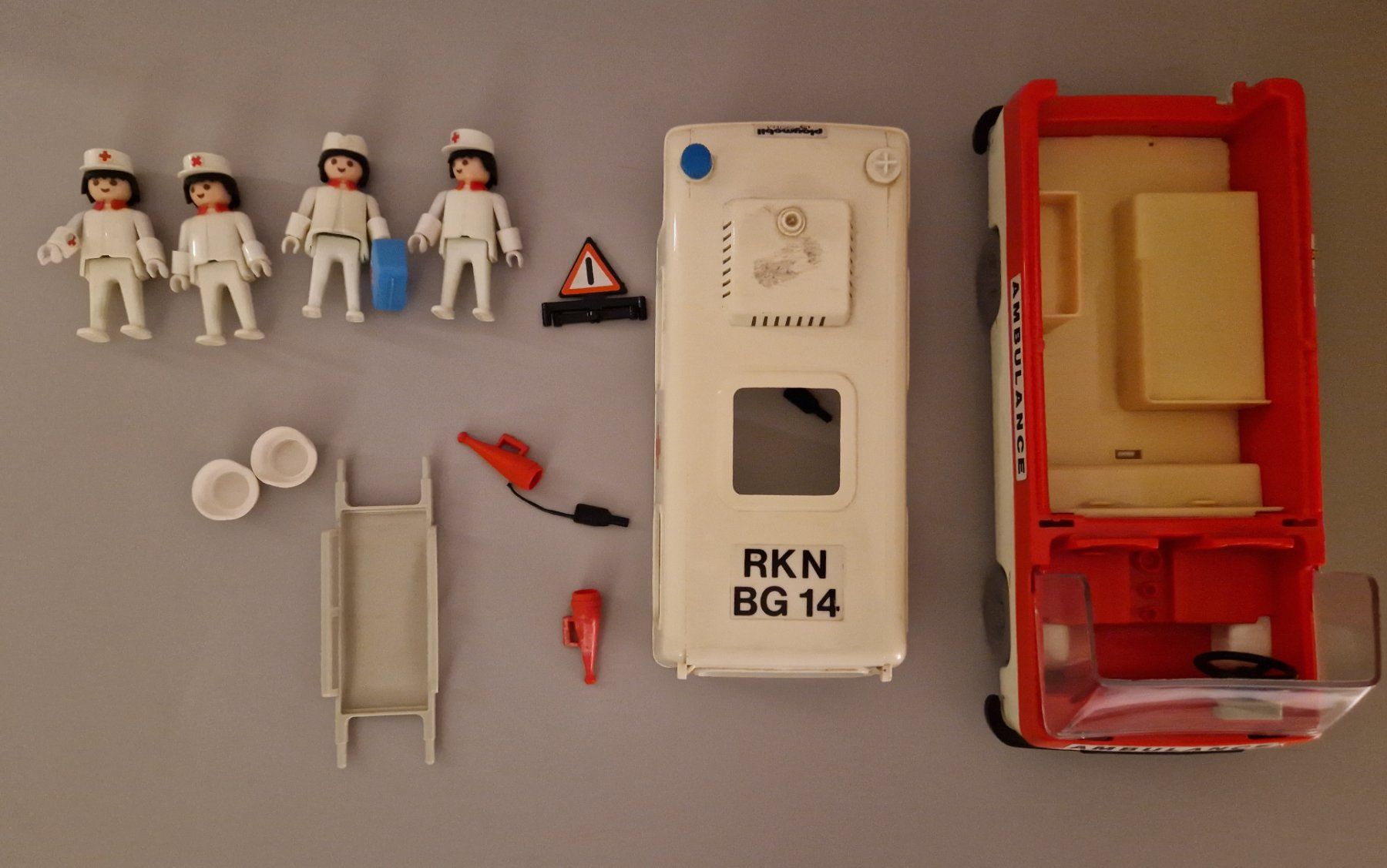 Playmobil Spielzeuge: Playmobil Klicky "Ambulanz" (OVP) – Gebraucht aus Aarau von Vintage1969 3
