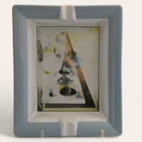 Vide poche en porcelaine Salvador Dali 1989. Série limitée.