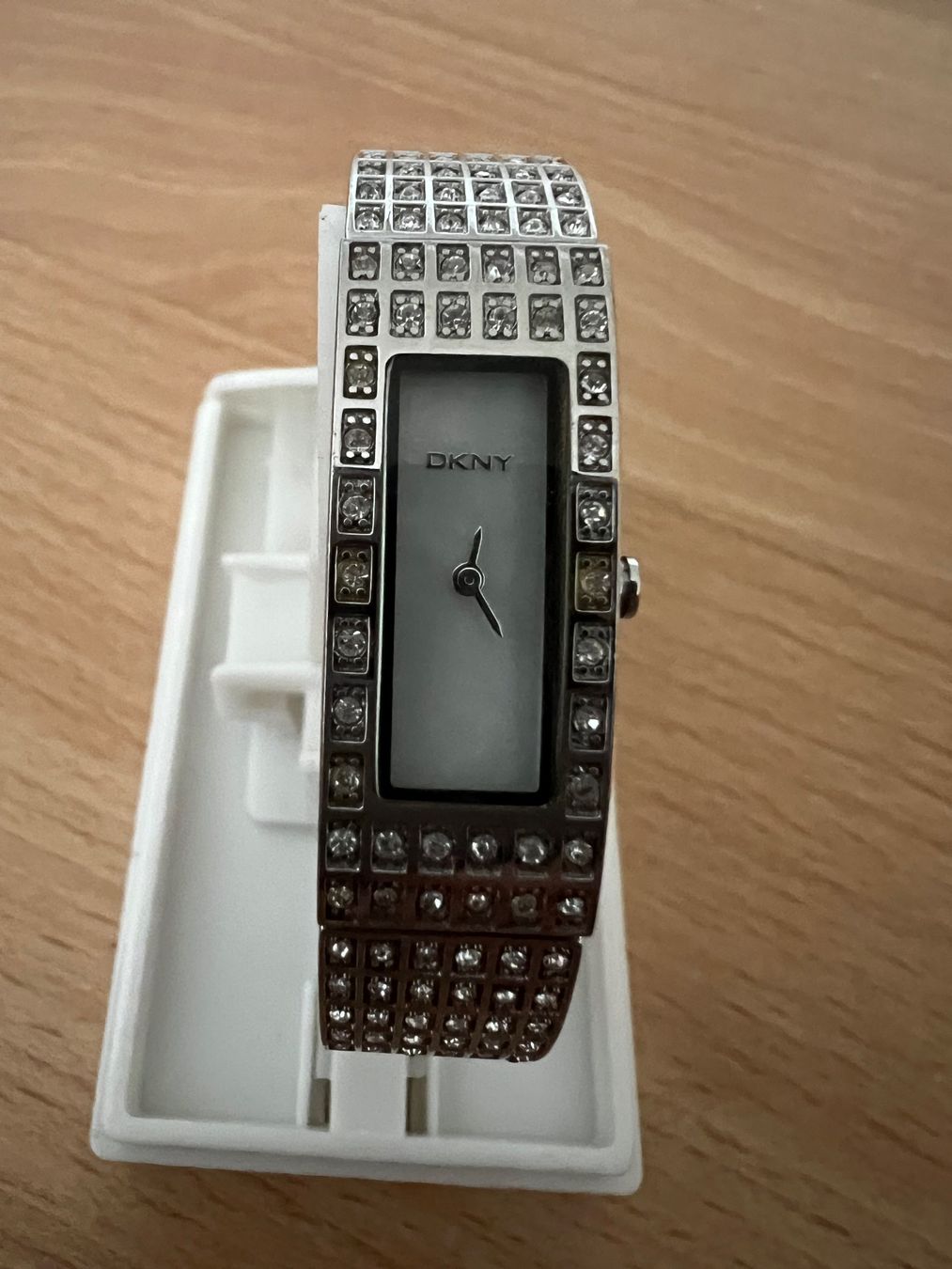 DKNY Bracciali & Braccialetti: DKNY  Damenuhr – Usato da Amriswil venduto da Emilyerdbeer22 4