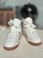 Sneakers Esprit bianche alte modello. Nuovo.