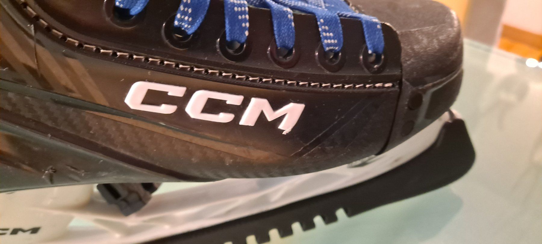Ccm Pattini da ghiaccio: CCM Junior Schlittschuhe – Usato da Rotkreuz venduto da saab04 2