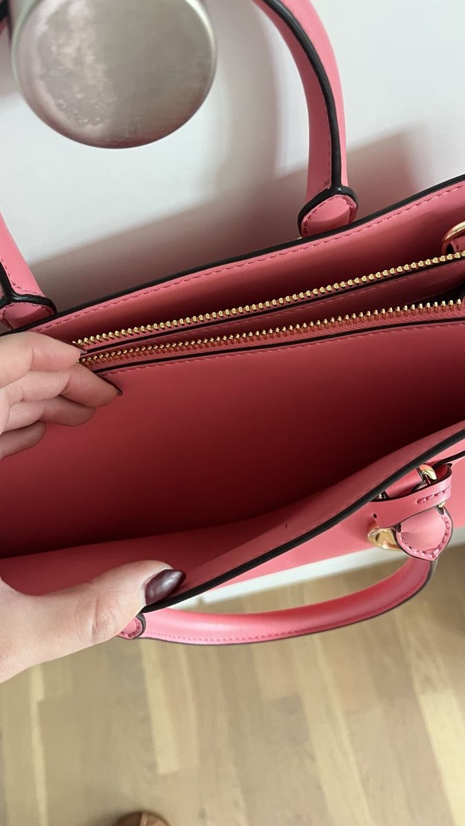 Michael Kors Borse: New Michael Kors Handbag – Nuovo (secondo la descrizione) da Unterägeri venduto da sar_vf25 3
