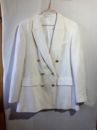 Weisser Blazer von Betty Barclay Gr. 42