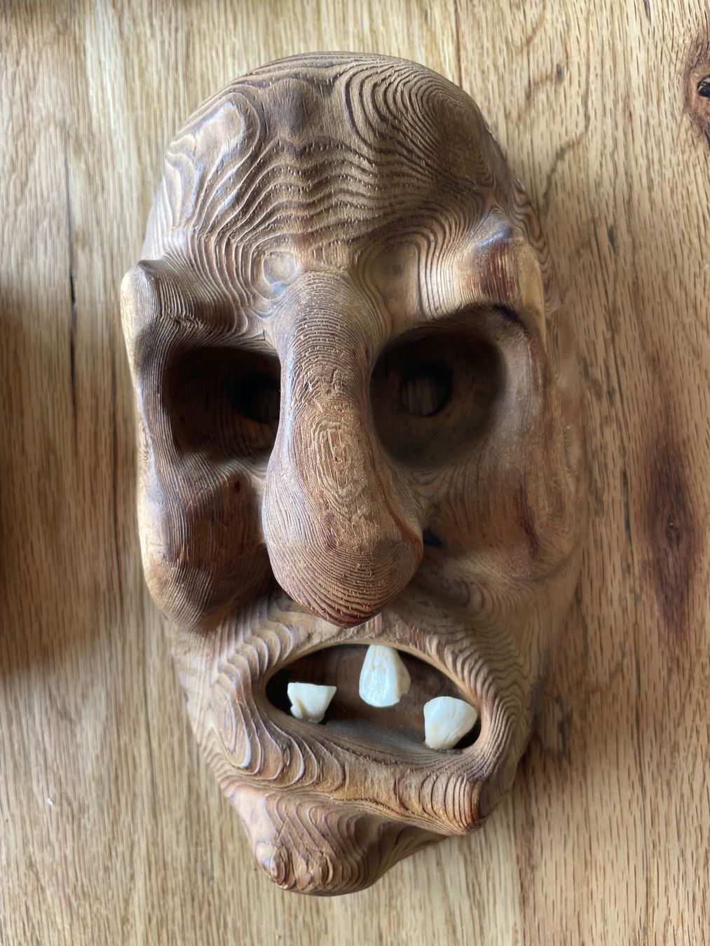 Masken: 7 Lötschentaler Holzmasken - Top! – Gebraucht aus Fidaz von Montifino 3