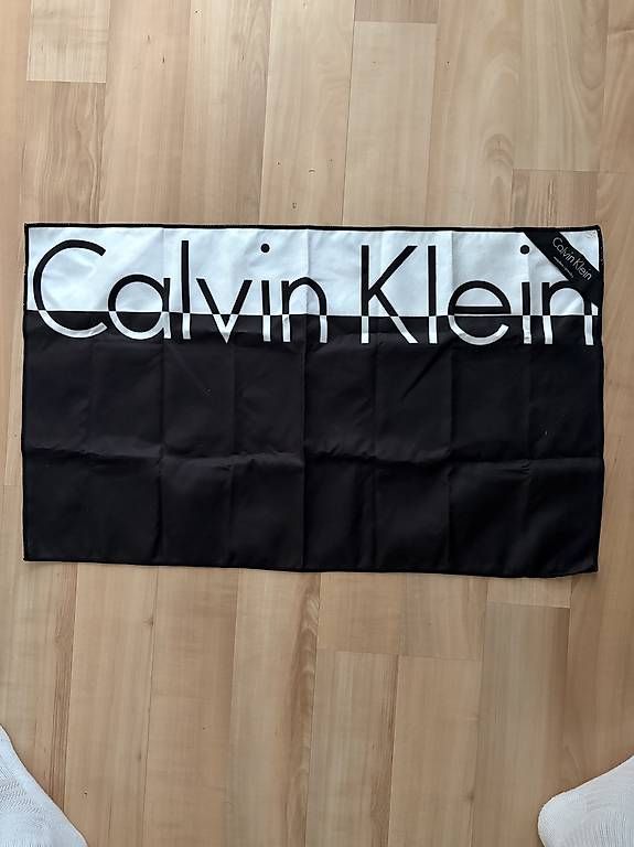 Parfum & Eau de Toilette: Linge de sport Calvin Klein  – Gebraucht aus Bienne von Lucaplm