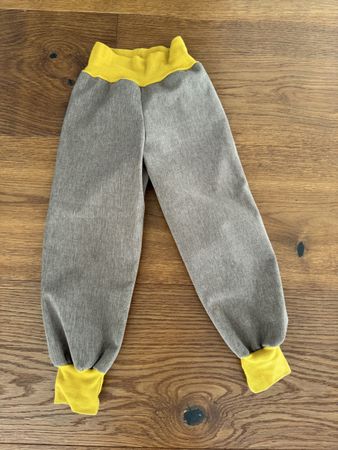 Softshellhose Gr. 98