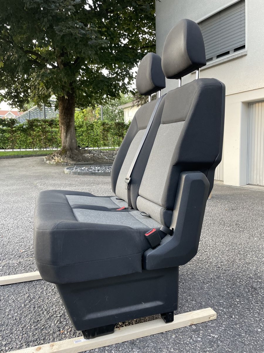 VW Altri accessori per camping: VW Crafter II - Doppelsitzbank – Usato da Berneck venduto da cel_q9gy 2
