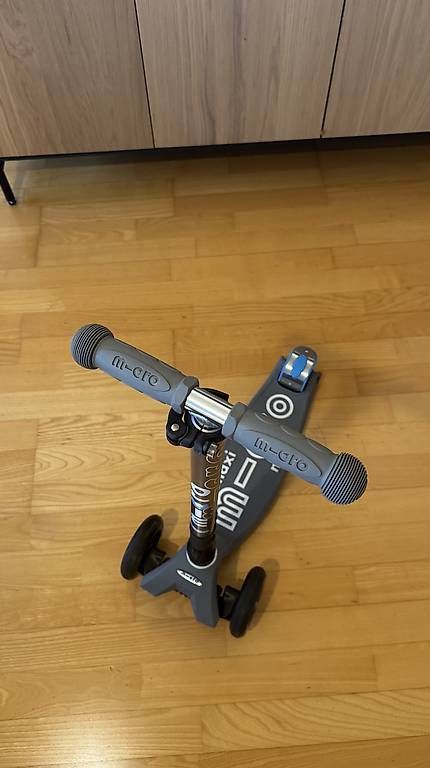 Kickboard: MicroScooter 3-rad Trottinet – Gebraucht aus Zürich von Queenieman 1