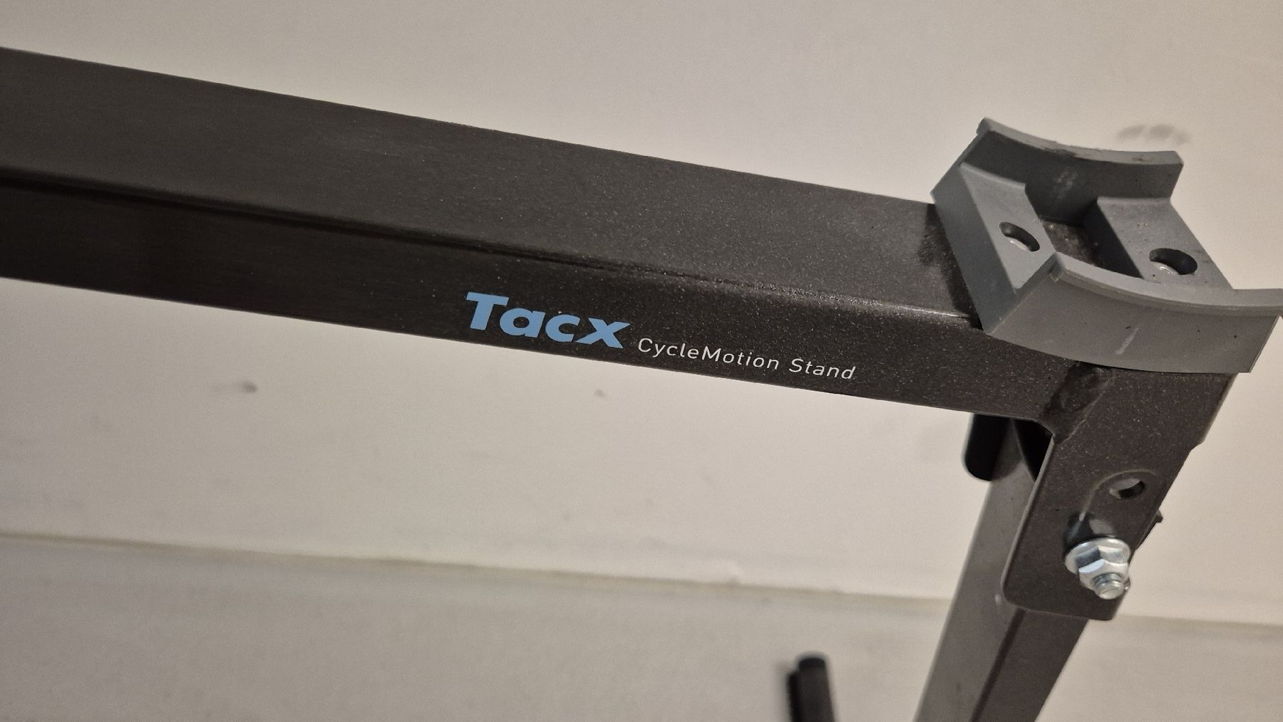 Rateliers à velo: Tacx CycleMotion Stand – D'occasion à Regensdorf par fjuzl 3