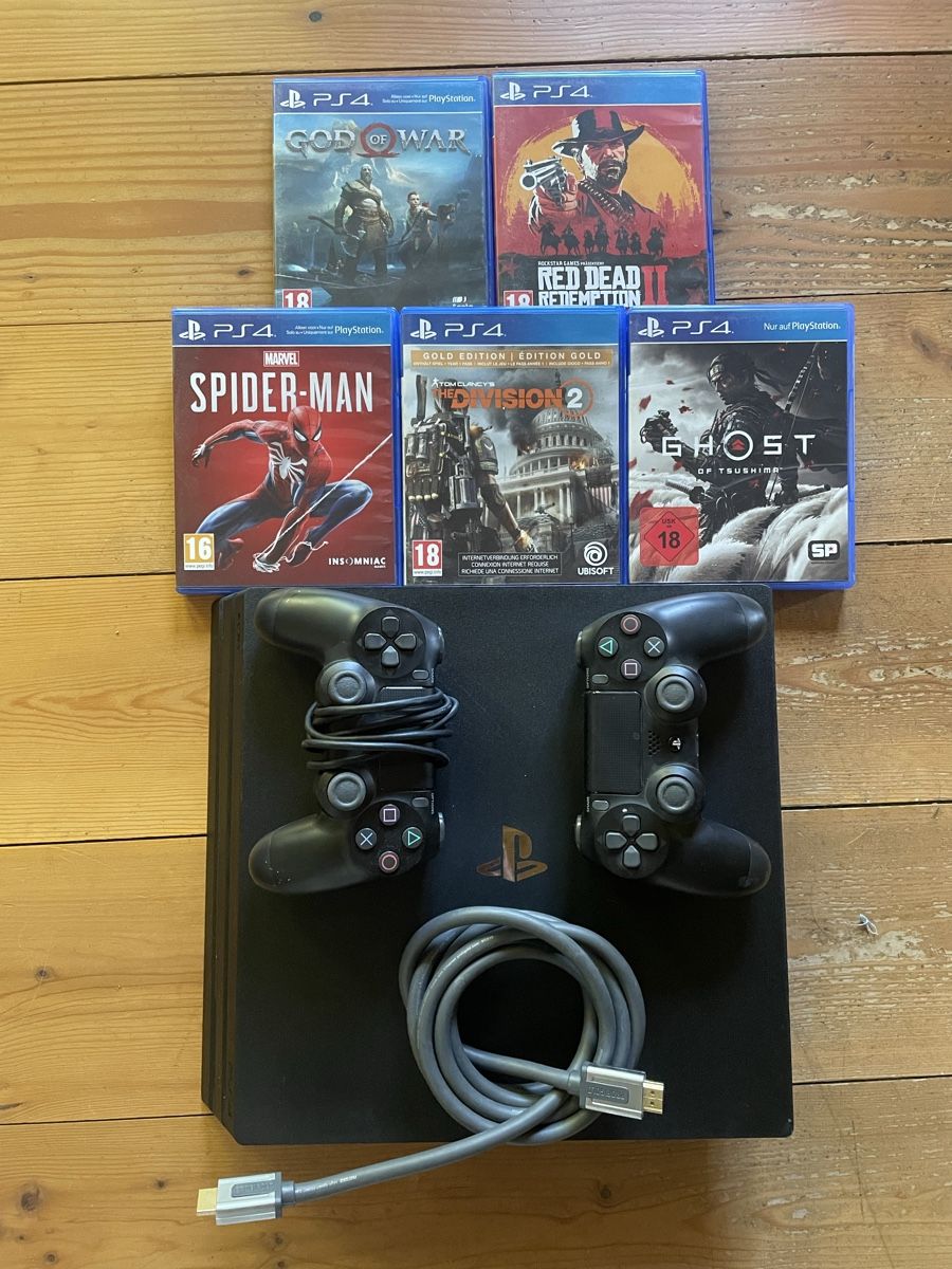 Sony Console: PS4 - 1 TB - Stärkstes Modell – Usato da Schüpfen venduto da janost