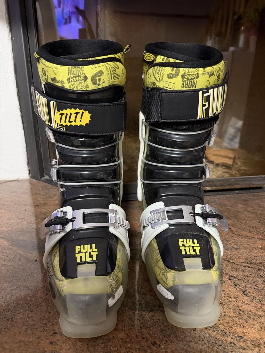 Scarpe da uomo: Chaussures de ski Full Tilt – Usato da Courrendlin venduto da Sandy_25