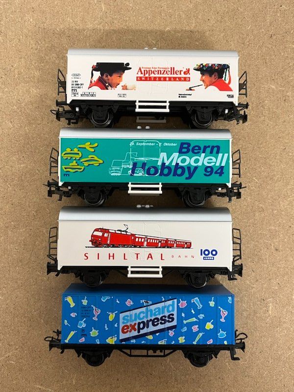 Märklin Modellini di ferrovie: SBB Werbewagen Märklin divers – Usato da Büsserach venduto da ModellbahnDepot