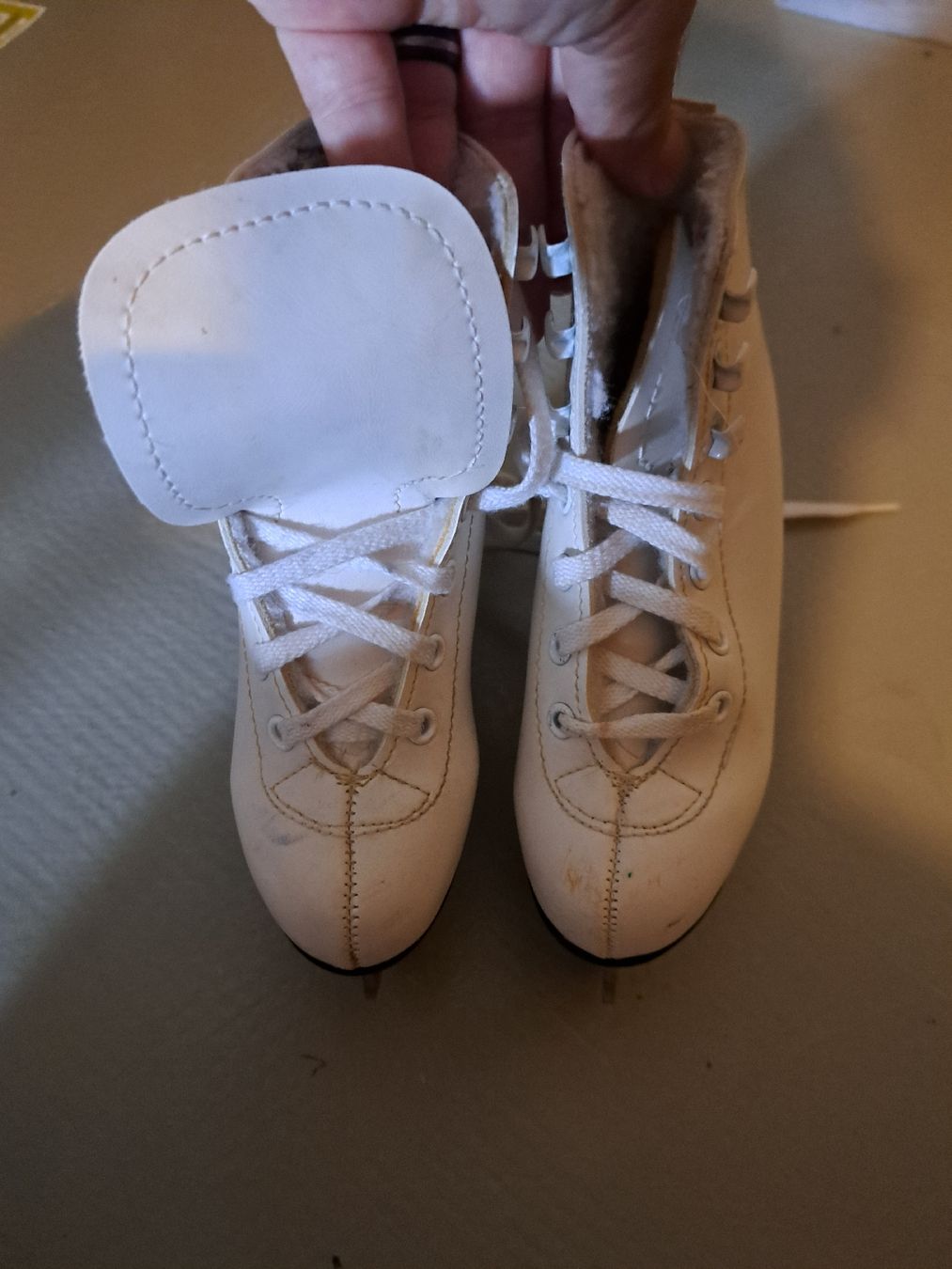 Patins à glace: Schlitschuhe Kinder Grösse 27 – D'occasion à Wila par enggi01 3