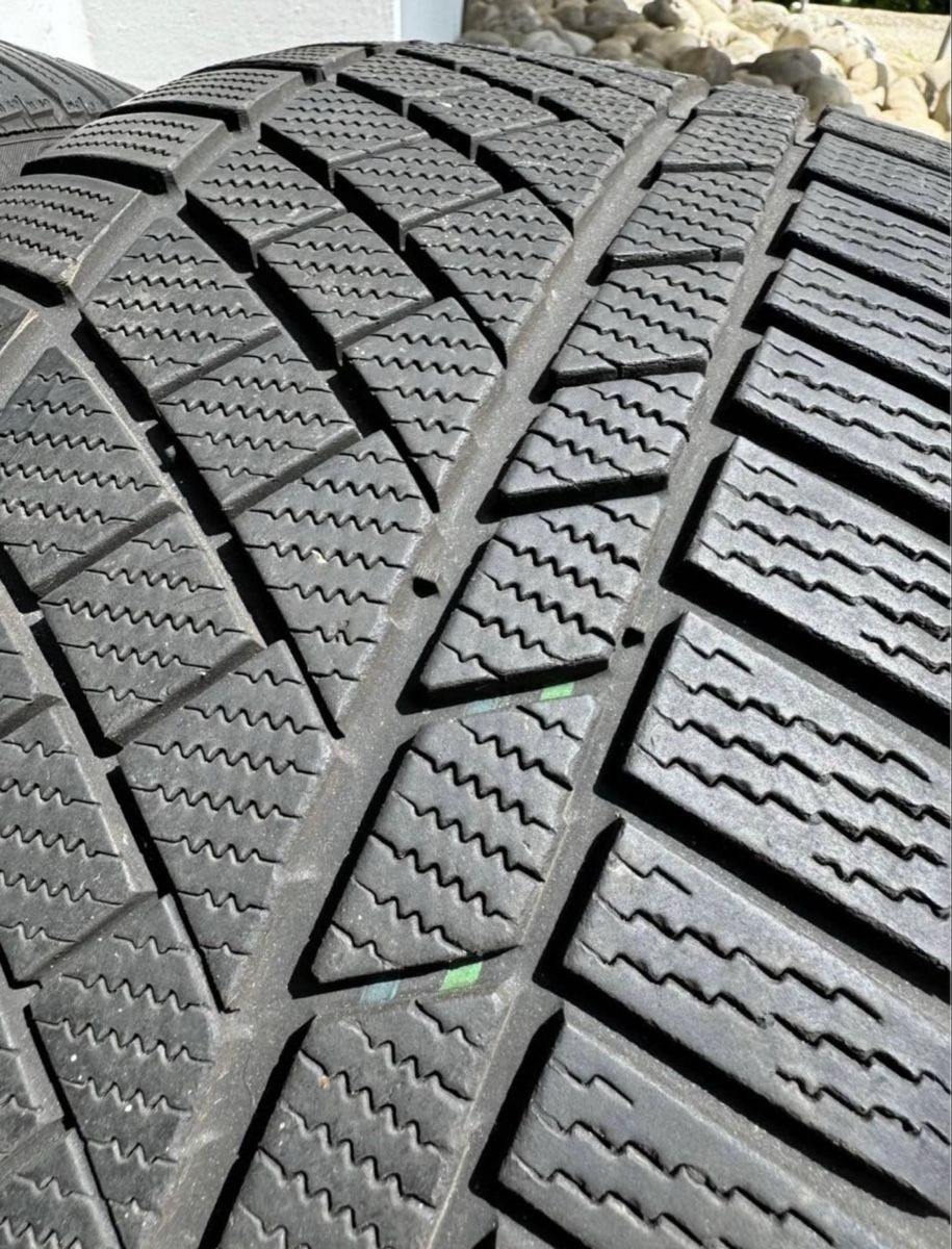 Continental Pneumatici & Ruote complete: Continental 255/35 R19 Winter Contact – Nuovo (secondo la descrizione) da Wallisellen venduto da arl_26kk 1