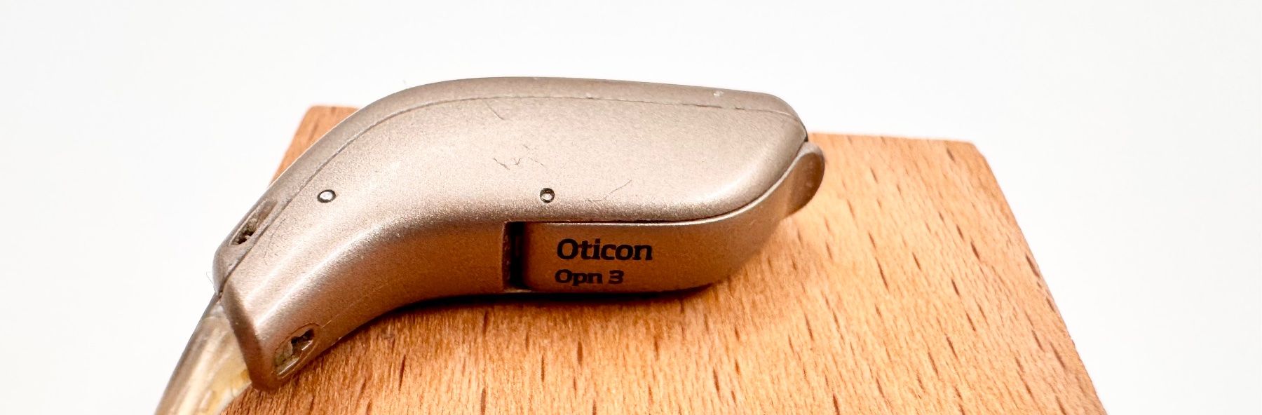 Oticon Attrezzature mediche: Oticon Opn 3 Hörgerät Rechts – Usato da Hermetschwil-Staffeln venduto da Sigmund57 4