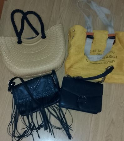 Taschenset  4 Stk. Damen Handtaschen Mix gut erhaltene