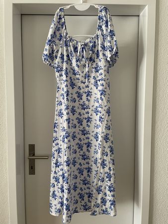 Kleid S