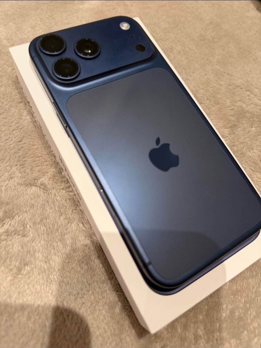 Apple Portables: iPhone 17promax 1To  – Neuf (Voir description) à L’isle par fer_7s8k 3