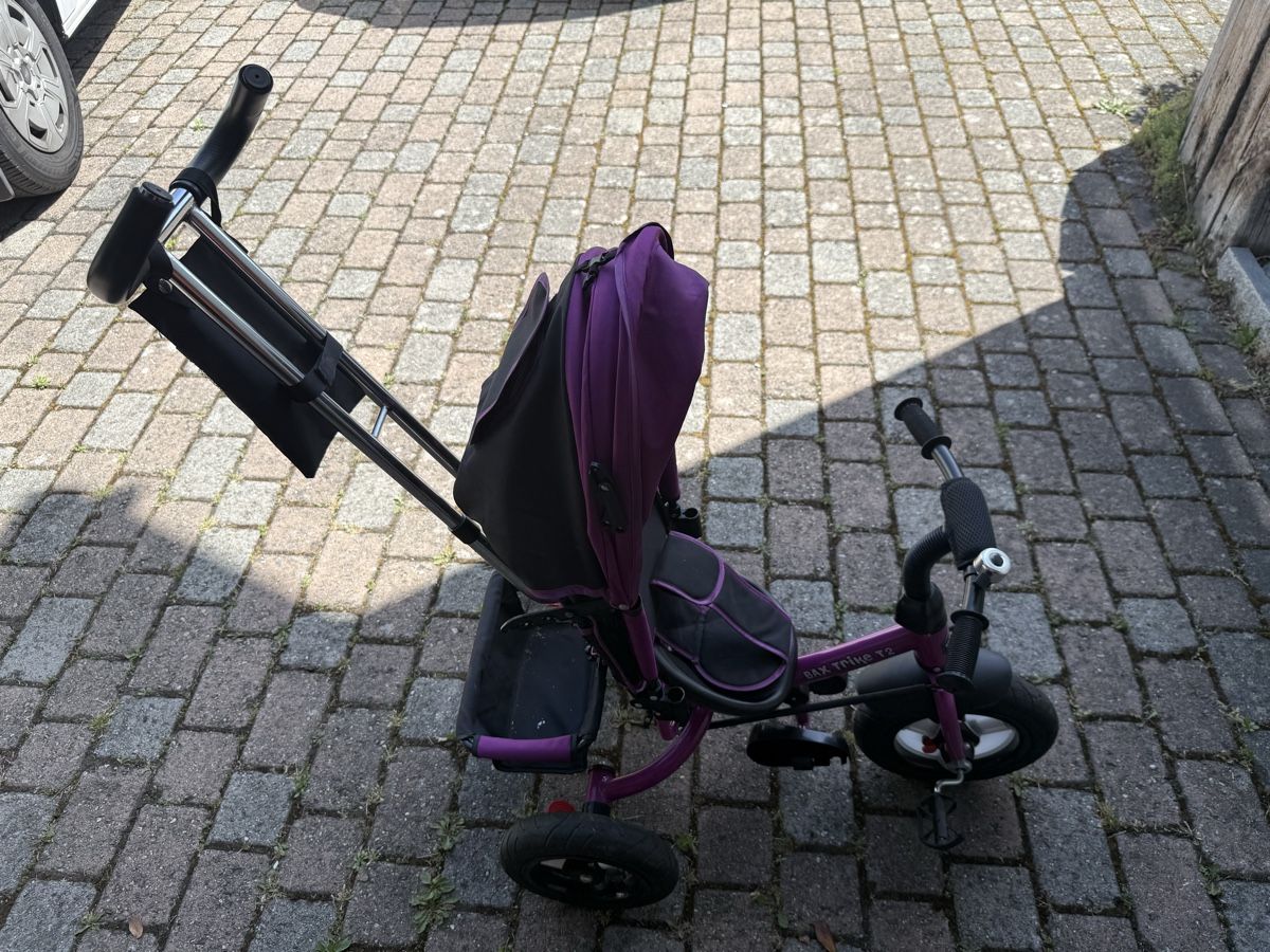 Véhicules pour enfants: Kinder Dreirad  – D'occasion à Buchs ZH par Hitsch1402 1